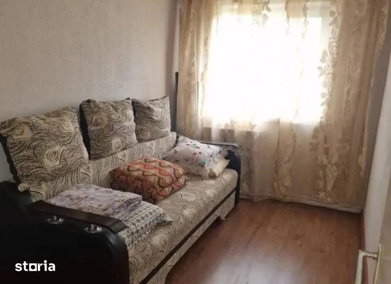 Apartament cu 3 camere în Tătărași