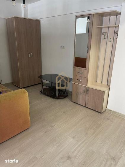Apartament cu 2 camere decomandat în Traian