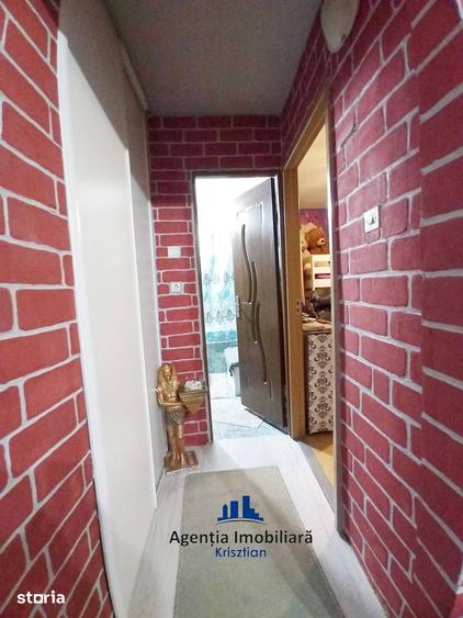 Apartament cu 2 camere semidecomandat în Micro 16