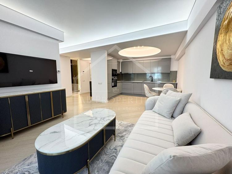 Apartament cu 3 camere decomandat, mobilat în Pipera