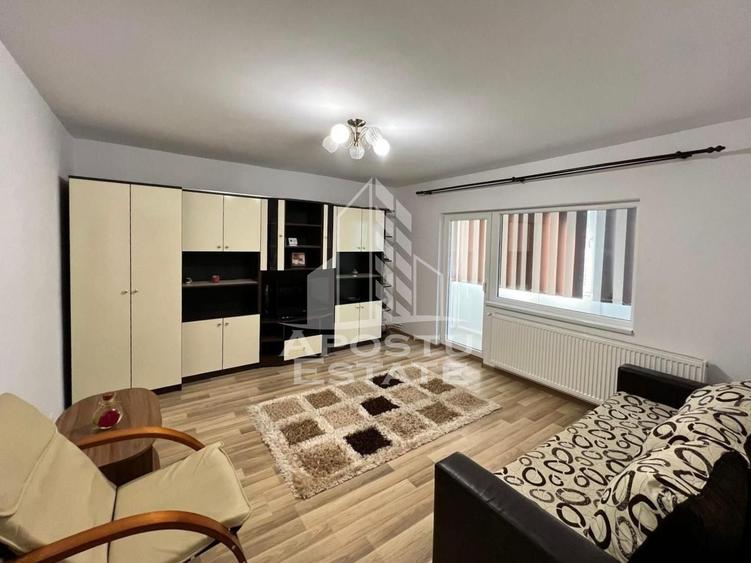 Apartament cu 3 camere decomandat în 6 Vânători