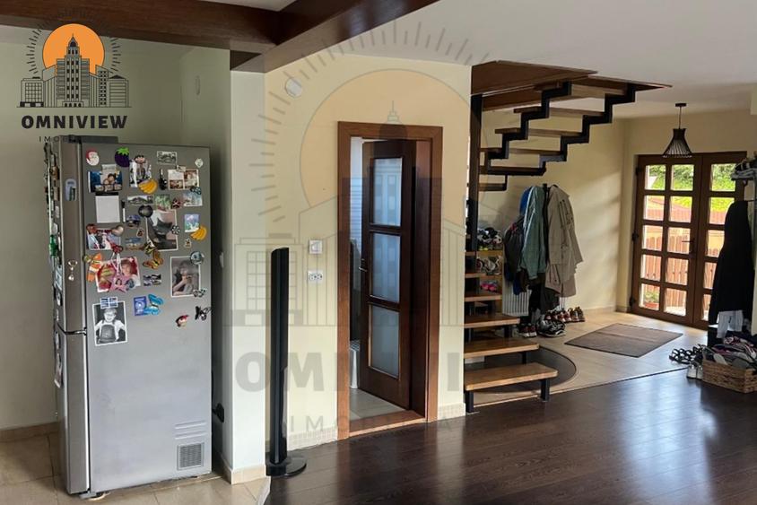 Casă individuală cu 5 camere cu Piscina în Tărlungeni