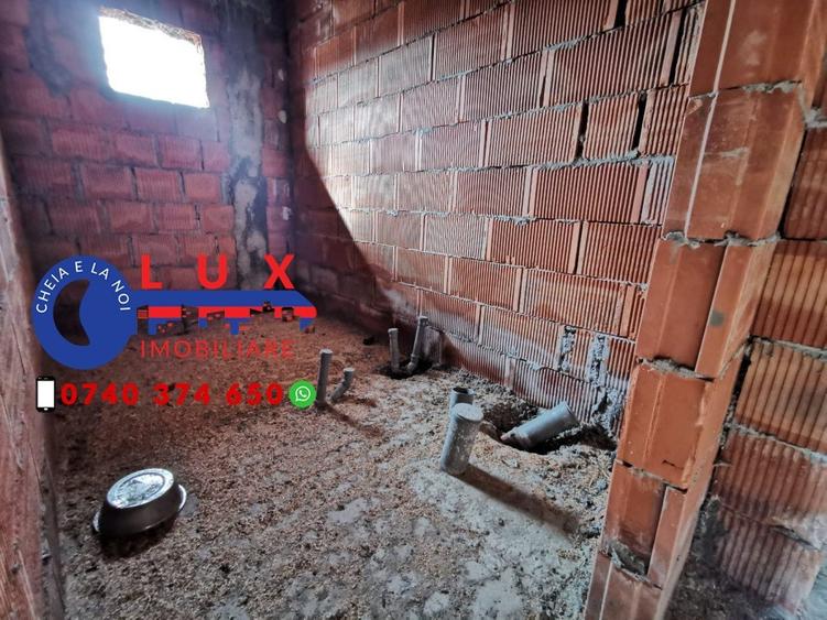 Casă cu 3 camere cu Teren 650 Mp în Malcoci