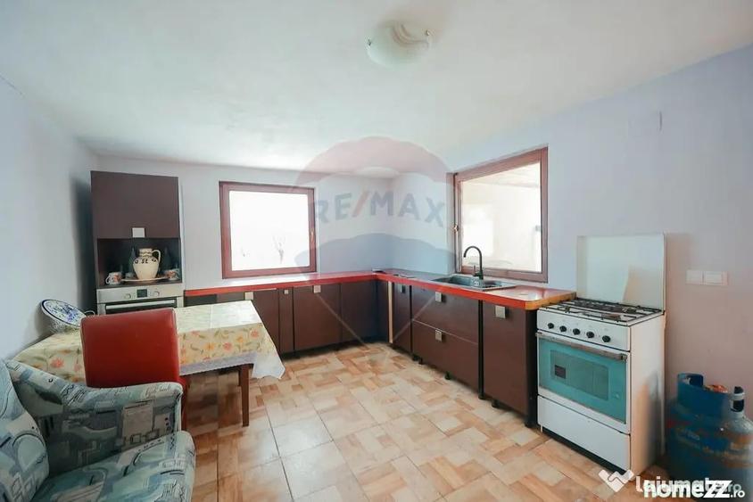 Casă cu 4 camere cu Teren 2000 Mp în Damiș