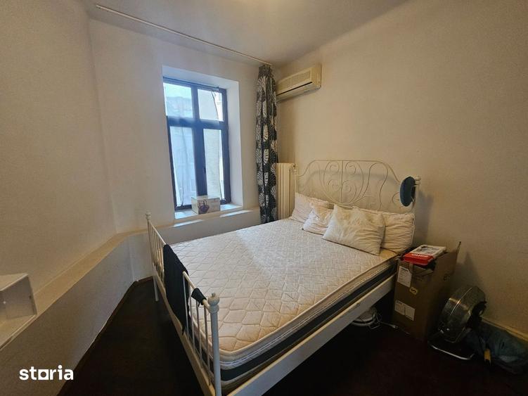 Apartament cu 4 camere decomandat în Romană