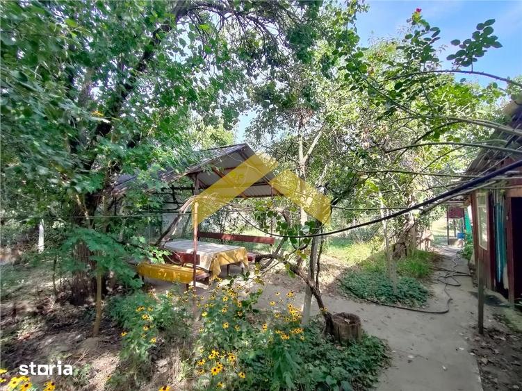 Casă cu 2 camere cu Teren 600 Mp în Central