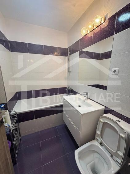 Apartament cu 3 camere decomandat în Aleea Carpați