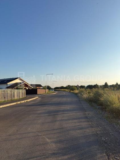 Teren Construcții intravilan de 17400 mp, în Stupini