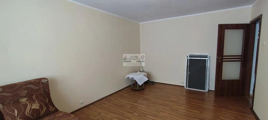 Apartament cu 2 camere decomandat în Est