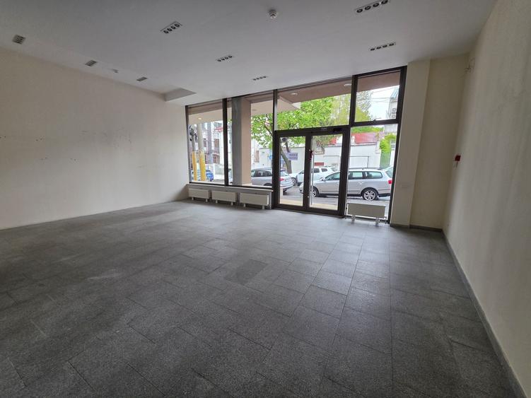 Spațiu comercial, de 70 mp, în Ultracentral