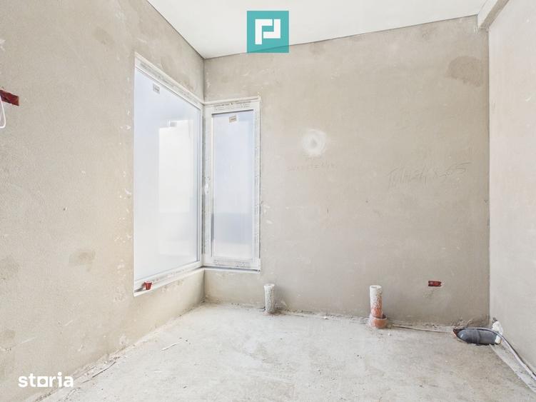 Casă cu 6 camere cu Teren 464 Mp în Pârneava