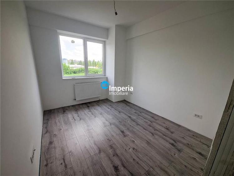 Apartament cu 2 camere decomandat în Aeroport