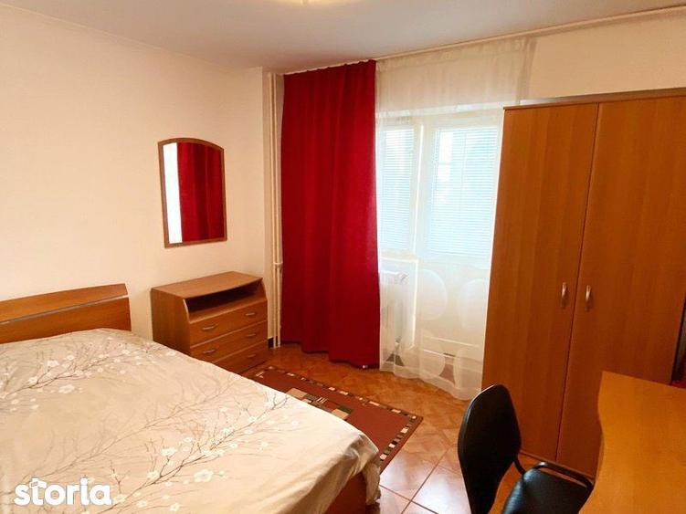 Apartament cu 3 camere decomandat în Nerva Traian