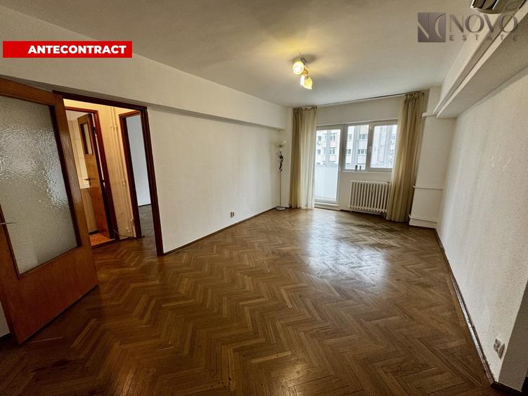 Apartament cu 3 camere semidecomandat în Moșilor