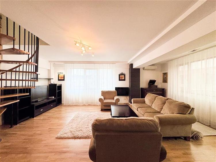 Apartament cu 3 camere decomandat, mobilat în Aviatorilor