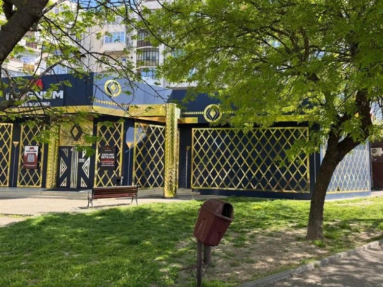 Spațiu comercial, de 296 mp, în Calea București