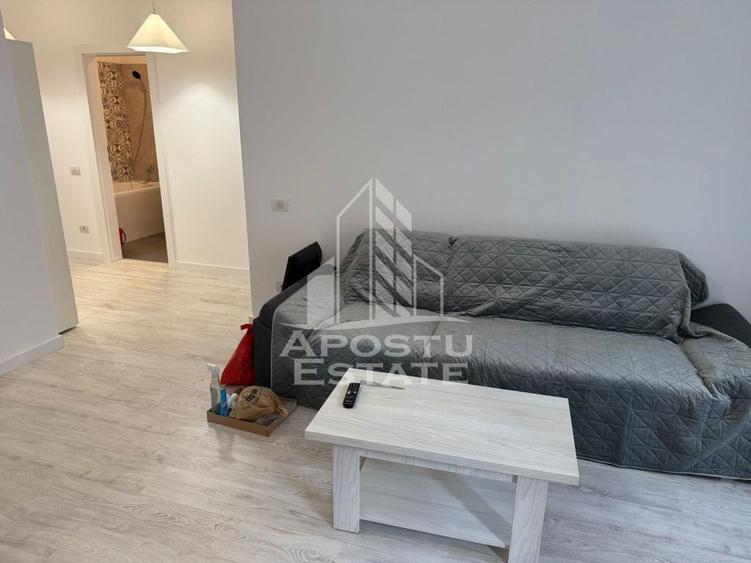 Apartament cu 2 camere semidecomandat în Torontalului