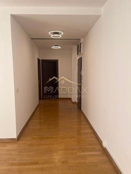 Apartament cu 2 camere decomandat în Parcul Carol