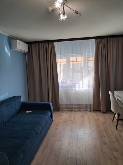 Apartament cu 2 camere decomandat în Km 5