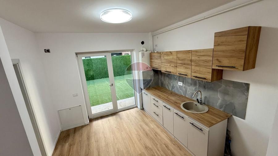 Apartament cu 2 camere semidecomandat, mobilat în Orașul Vechi
