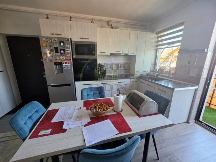 Apartament cu 3 camere decomandat, mobilat în Șelimbăr