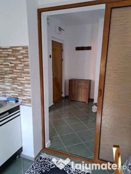 Apartament cu 2 camere decomandat în Siderurgiștilor