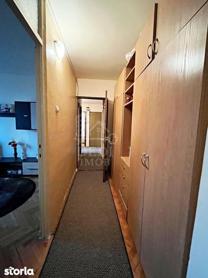 Apartament cu 3 camere decomandat în Rogerius