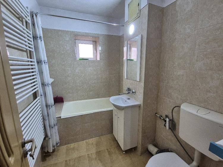 Apartament cu 2 camere decomandat în Calea Severinului