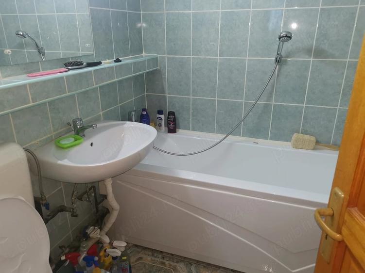 Apartament cu 2 camere decomandat în Drumul Găzarului