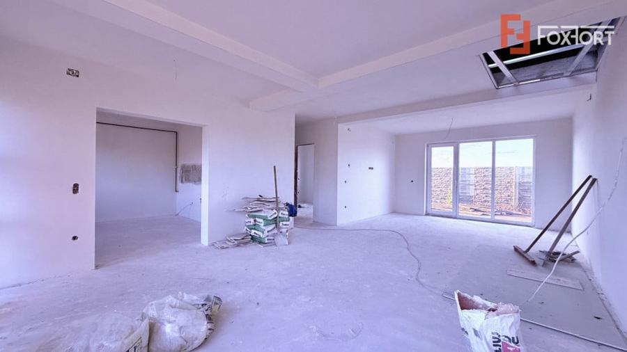 Casă cu 2 camere cu Teren 280 Mp în Sânandrei