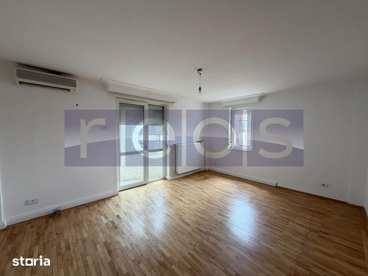 Casă cu 5 camere cu Teren 258 Mp în Ion Creangă