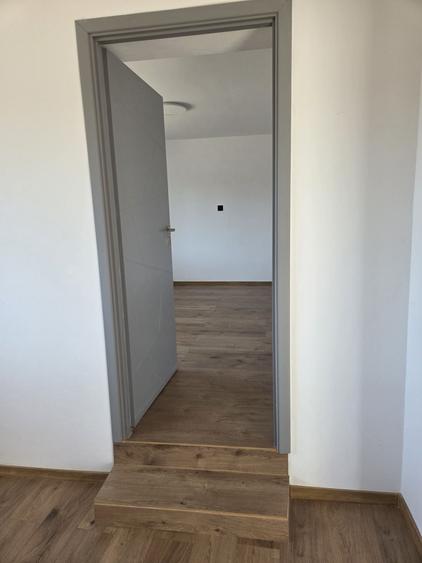 Casă cu 3 camere în Central