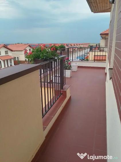 Apartament cu 3 camere decomandat în Vest