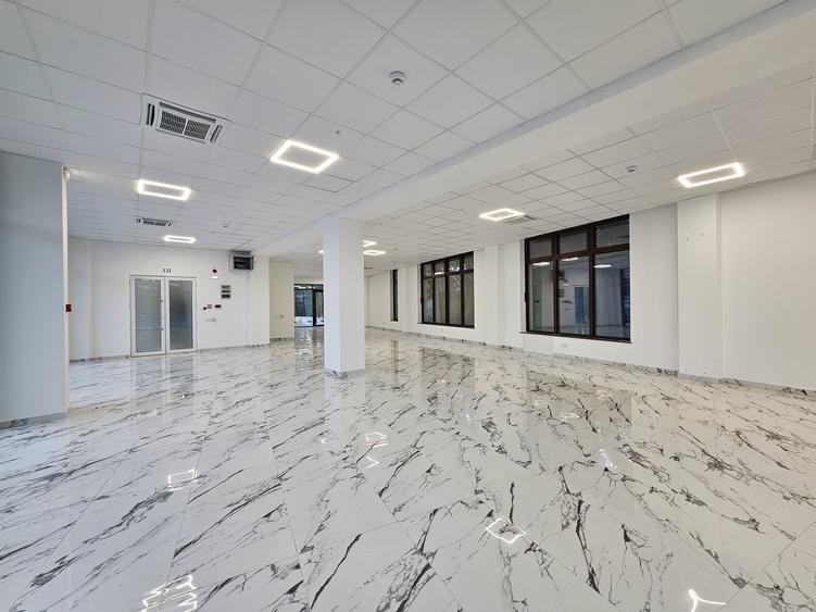 Spațiu comercial, de 664 mp, în Central
