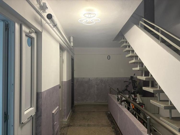 Apartament cu 2 camere semidecomandat în Domenii