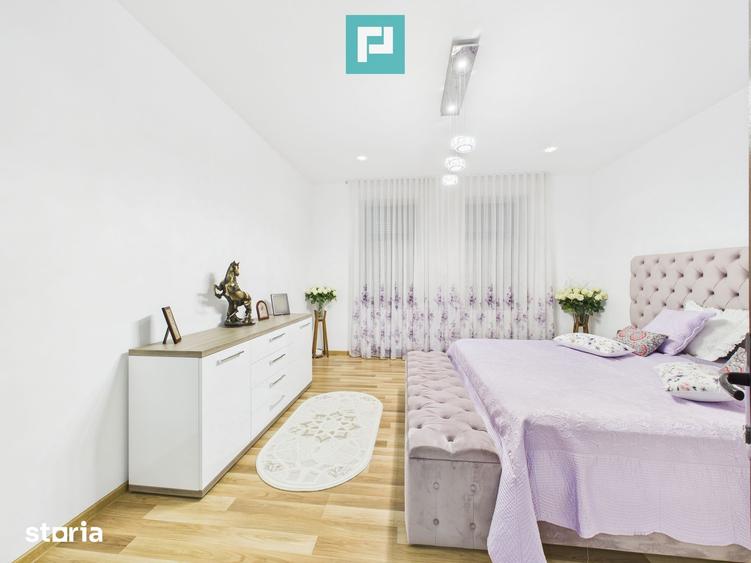 Casă cu 4 camere cu Teren 2880 Mp în Vinga