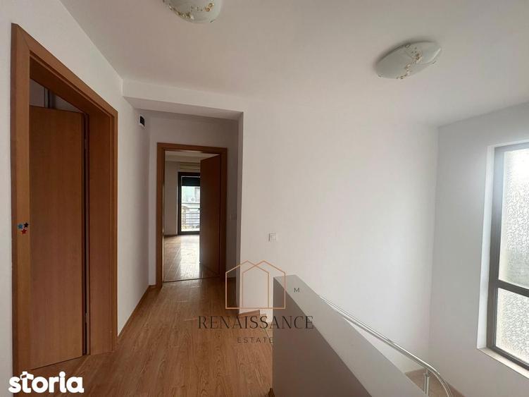 Casă cu 5 camere cu Teren 350 Mp în Dumbrăvița