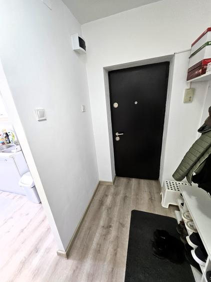 Apartament cu 2 camere semidecomandat în Rahova