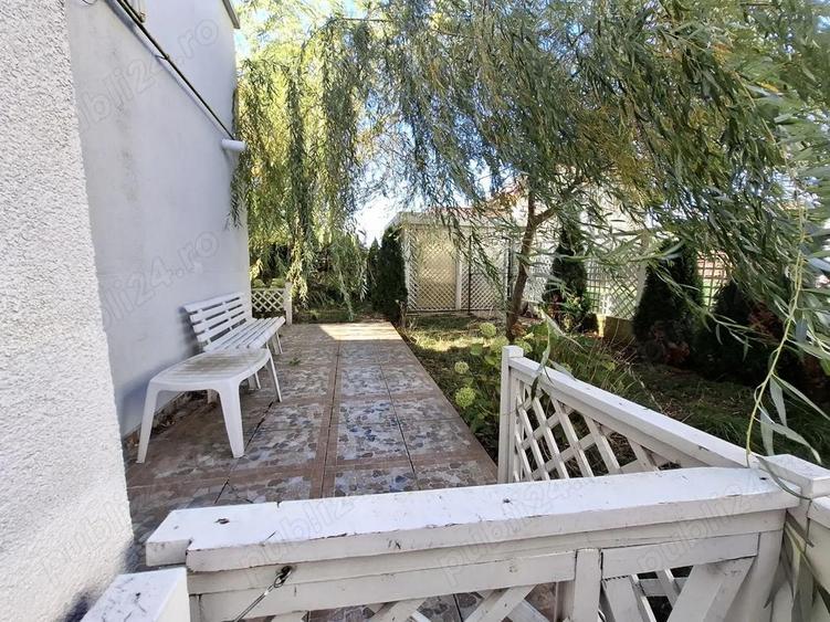 Apartament cu 3 camere semidecomandat în Breazu