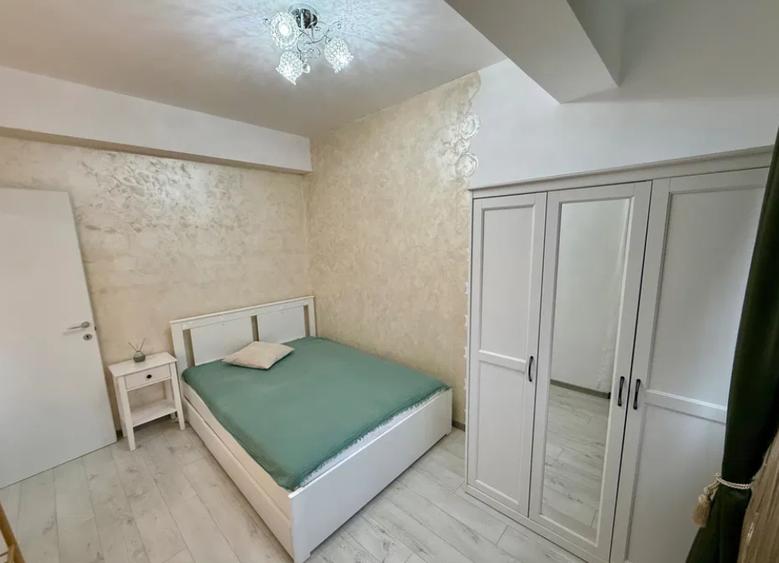 Apartament cu 2 camere semidecomandat în Gorjului
