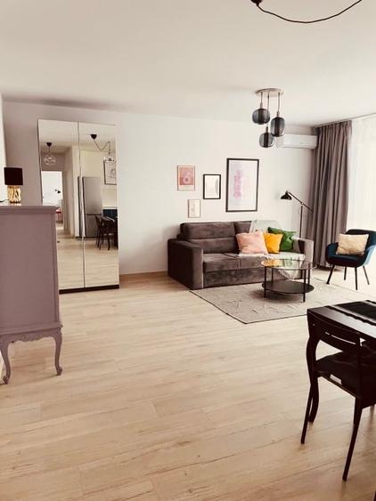 Apartament cu 2 camere decomandat în Podgoria