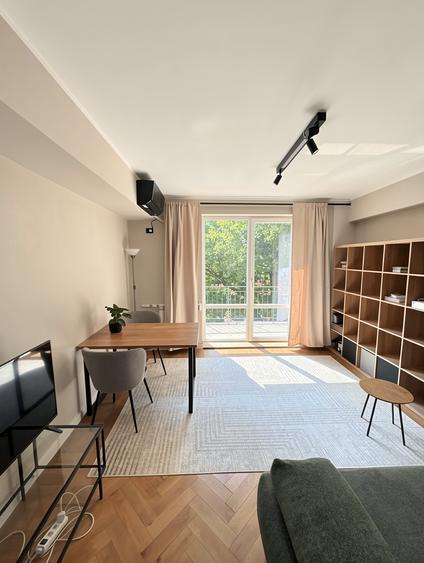 Apartament cu 2 camere decomandat în P-ța Unirii