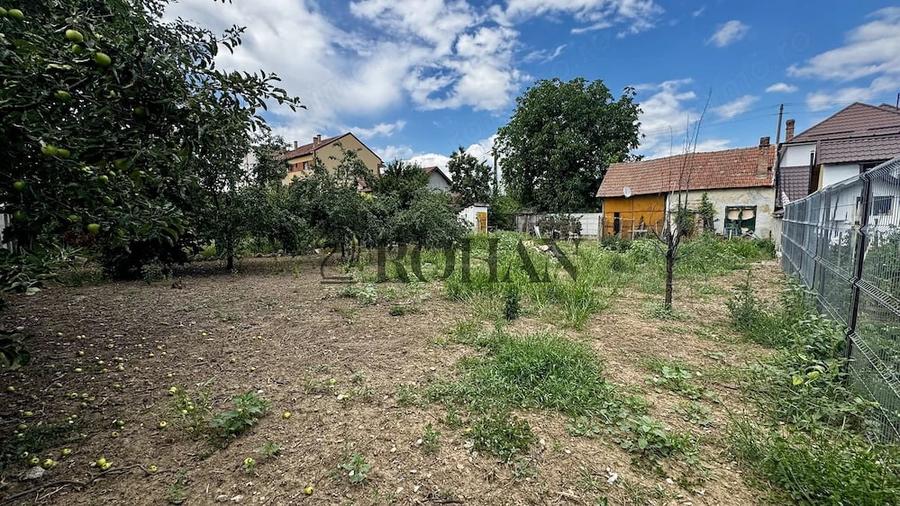 Casă cu 2 camere cu Teren 788 Mp în Bărăbanț