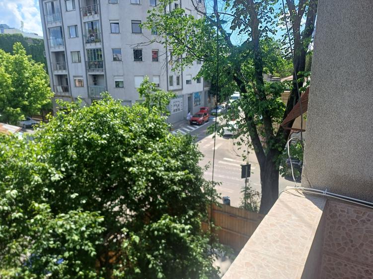 Apartament cu 3 camere circular în Muncii