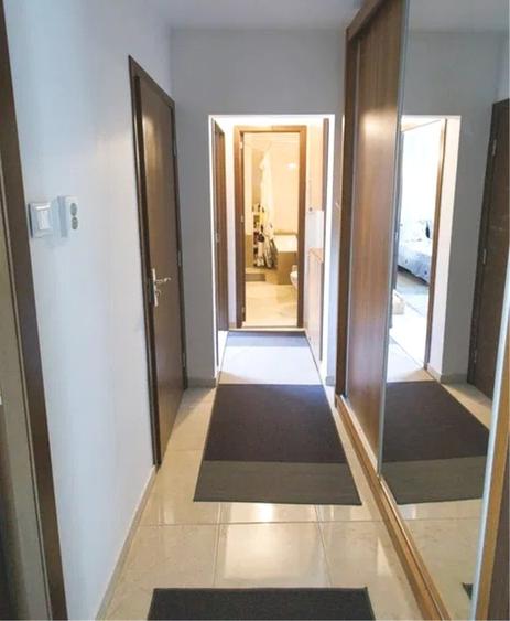 Apartament cu 2 camere decomandat, mobilat în Nerva Traian