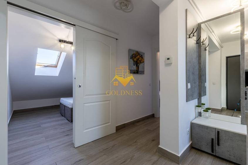 Apartament cu 3 camere semidecomandat în Central