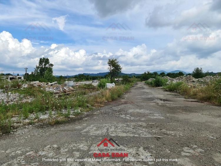 Teren Construcții intravilan de 200000 mp, în Central