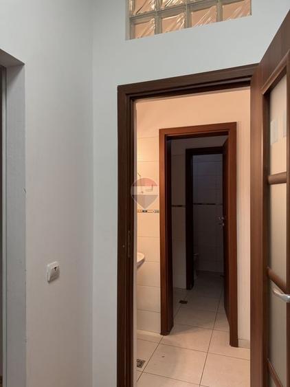 Spațiu comercial, de 304 mp, în Grivița