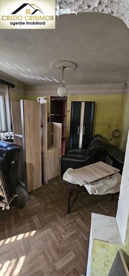 Casă cu 5 camere cu Teren 500 Mp în Muncitoresc