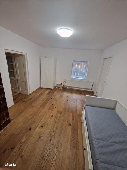 Casă cu 3 camere în Moșnița Nouă